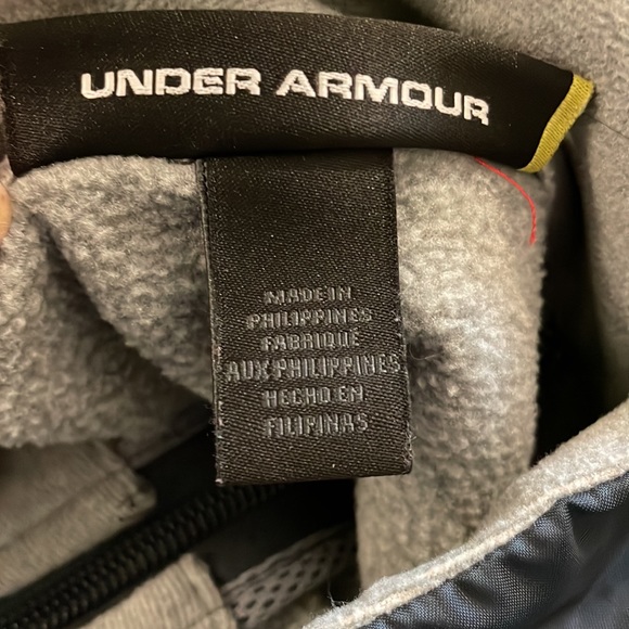 Under Armour loose 2XL cold gear gray zip pullover. - Picture 6 of 7